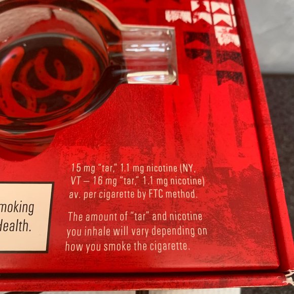 Marlboro Mini Ash Tray - Picture 4 of 4